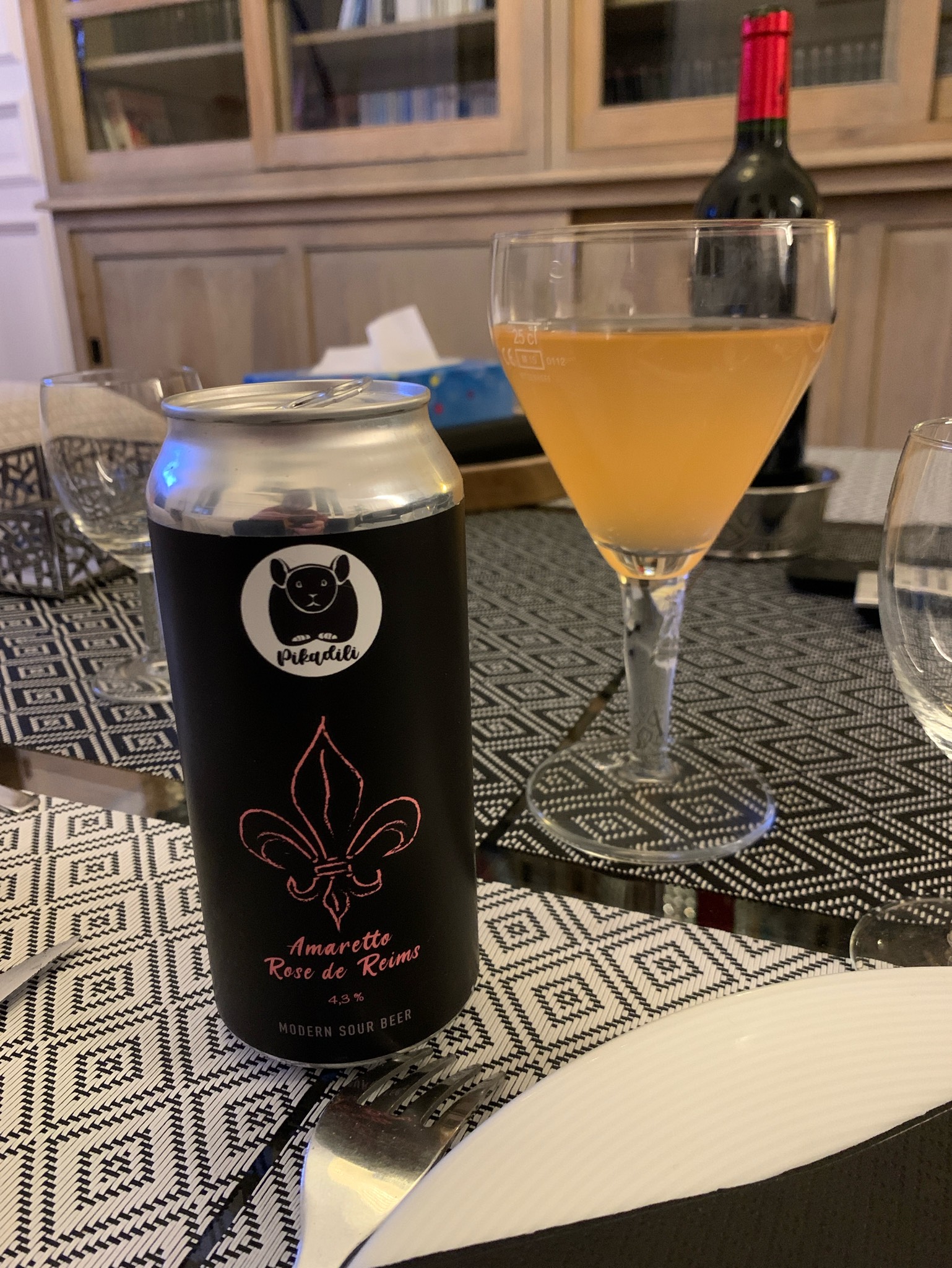 Amaretto Rose de Reims, Brasserie Pikadili