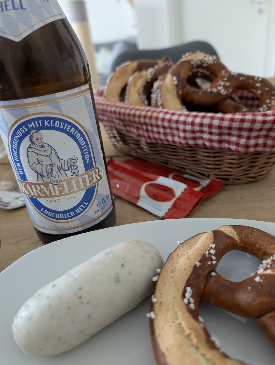 Karmeliter Lagerbier Hell, Karmeliter Bräu Bad Neustadt/Salz