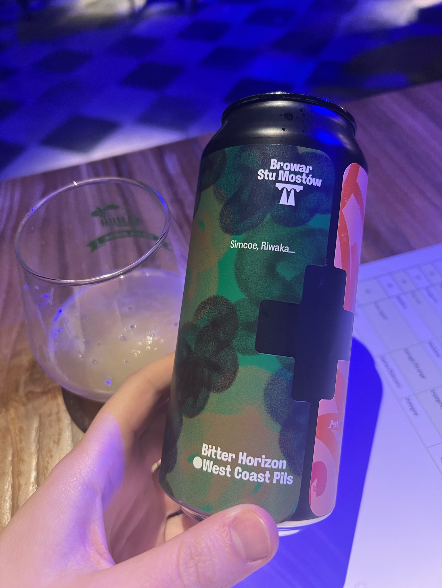 Bitter horizon, Browar Stu Mostów