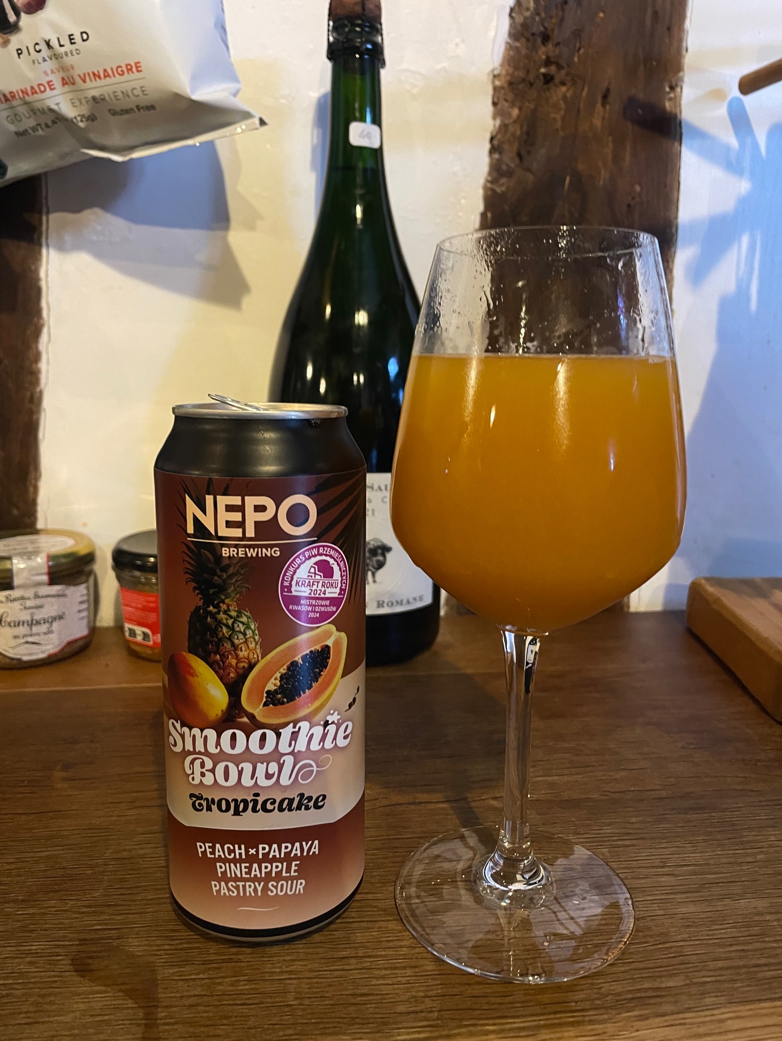 Smoothie Bowl Tropicake, Nepo Brewing (Browar Nepomucen)