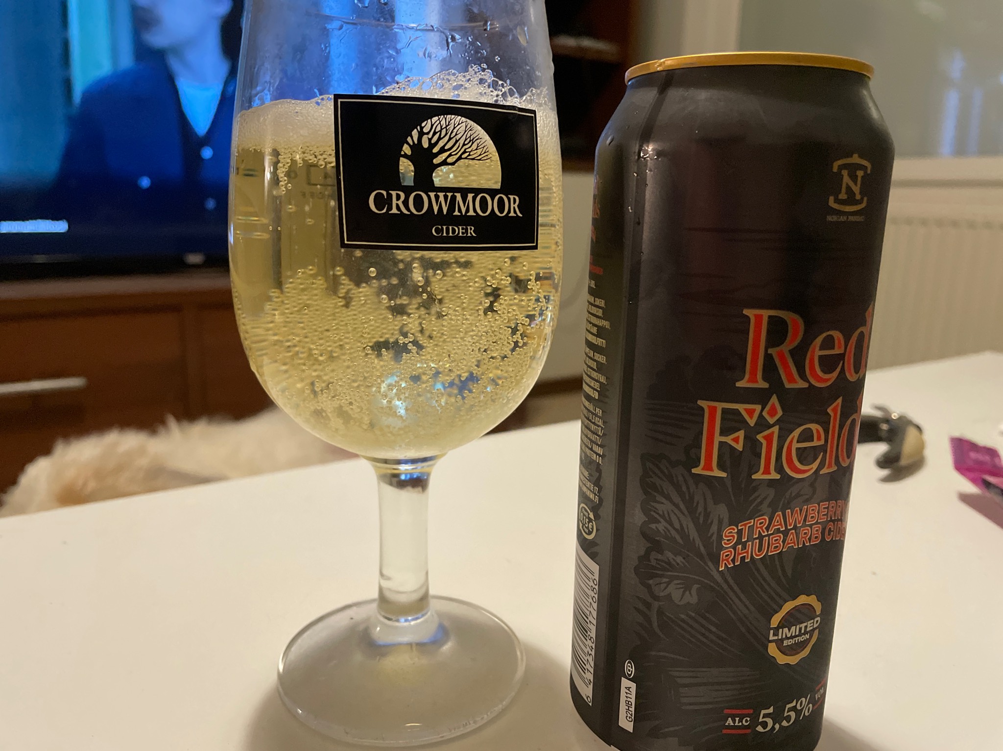 Red Fields Strawberry & Rhubarb Cider, Finland