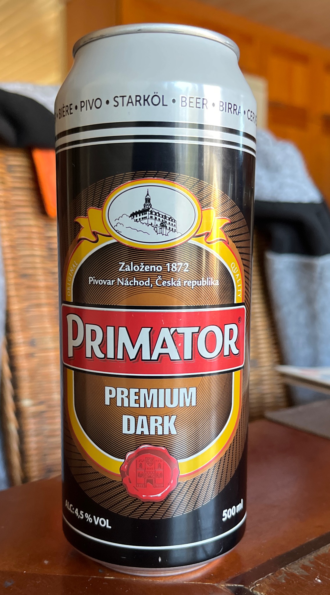 Primátor Dark, Primátor