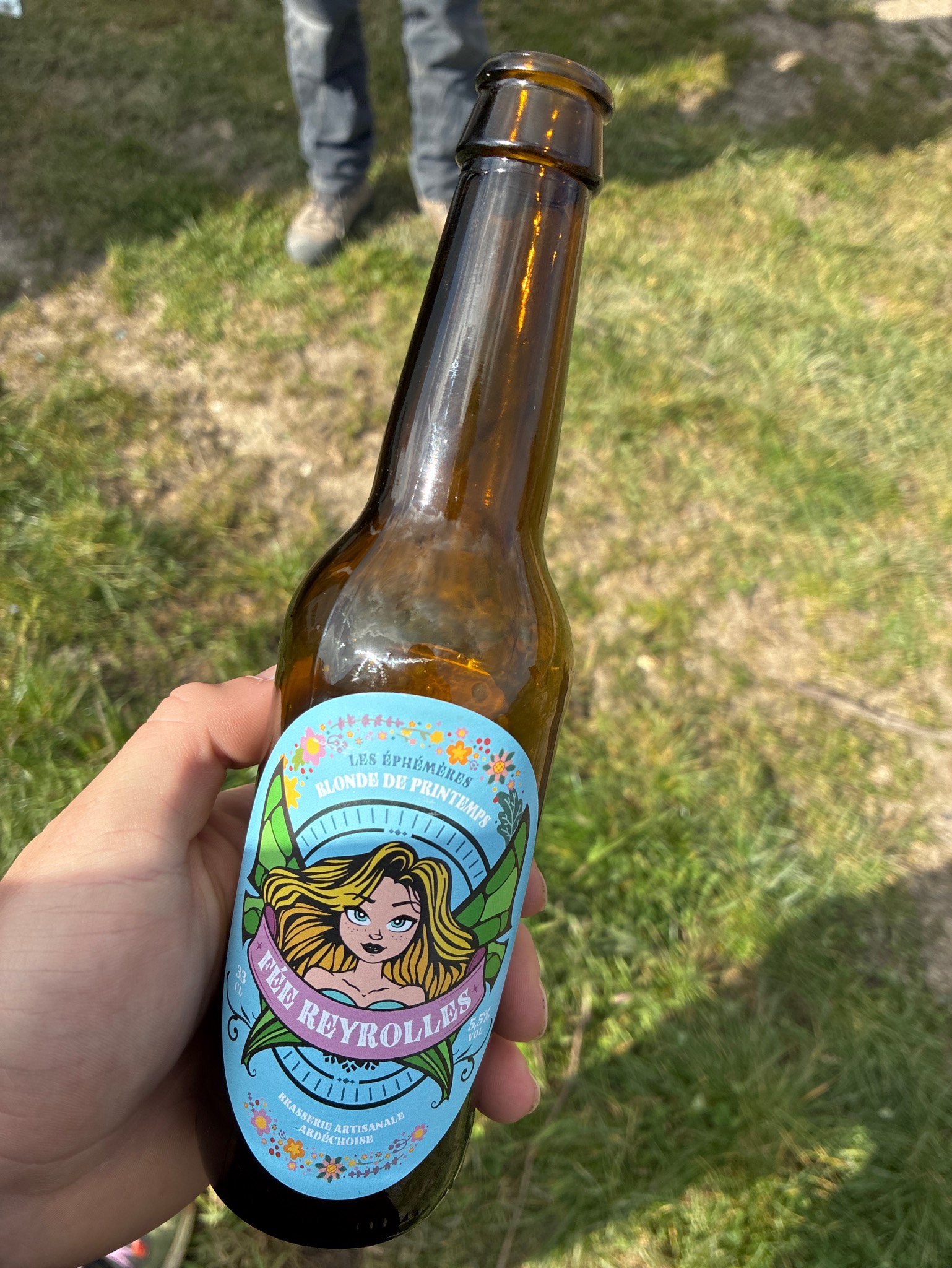 Fée Reyrolles Blonde De Printemps, Brasserie La Fée Reyrolles