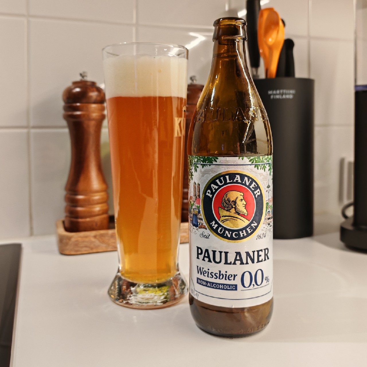 Paulaner Weißbier Alkoholfrei 0,0% / Non-Alcoholic 0,0%, Germany