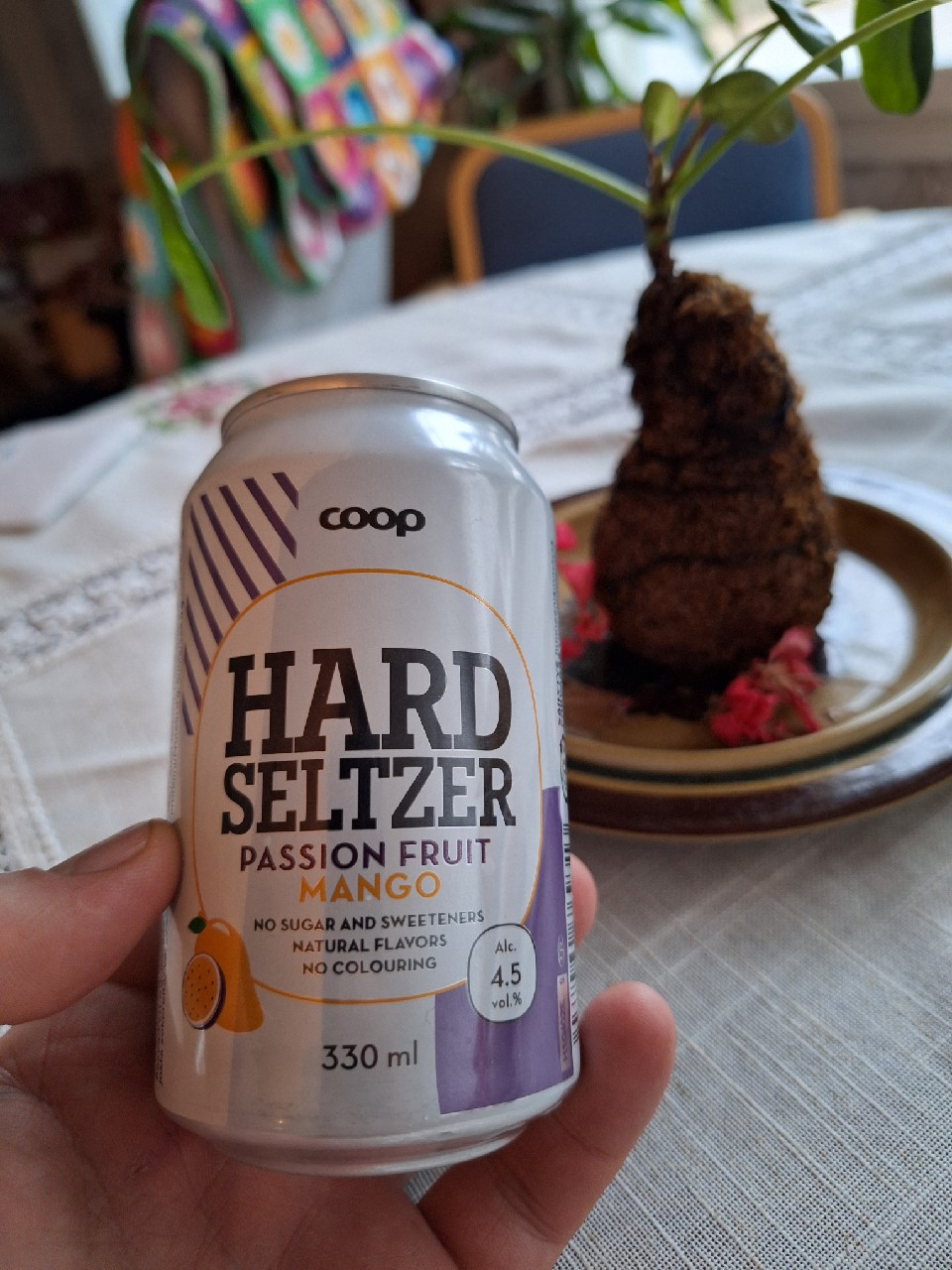 Coop Hard Seltzer Passion Fruit-Mango, Finland