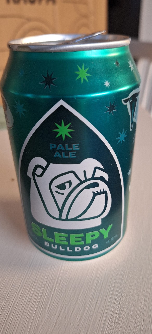 Sleepy Bulldog Pale Ale, Gotlands Bryggeri (Spendrups)