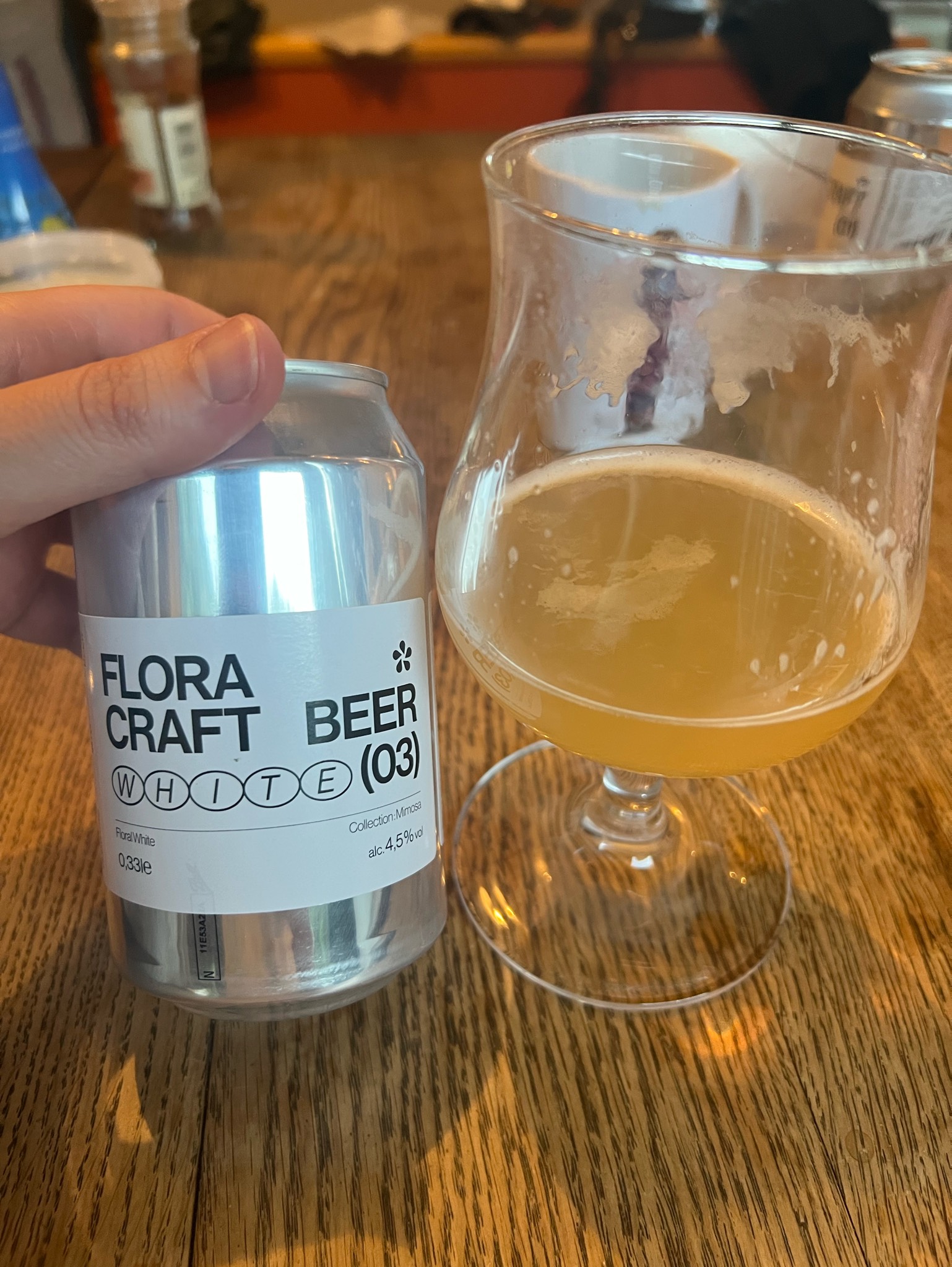 Flora craft beer White (03), Flora