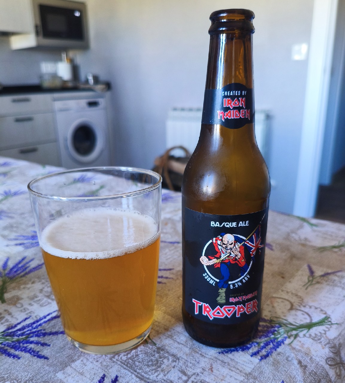 Trooper Basque Ale, La Salve