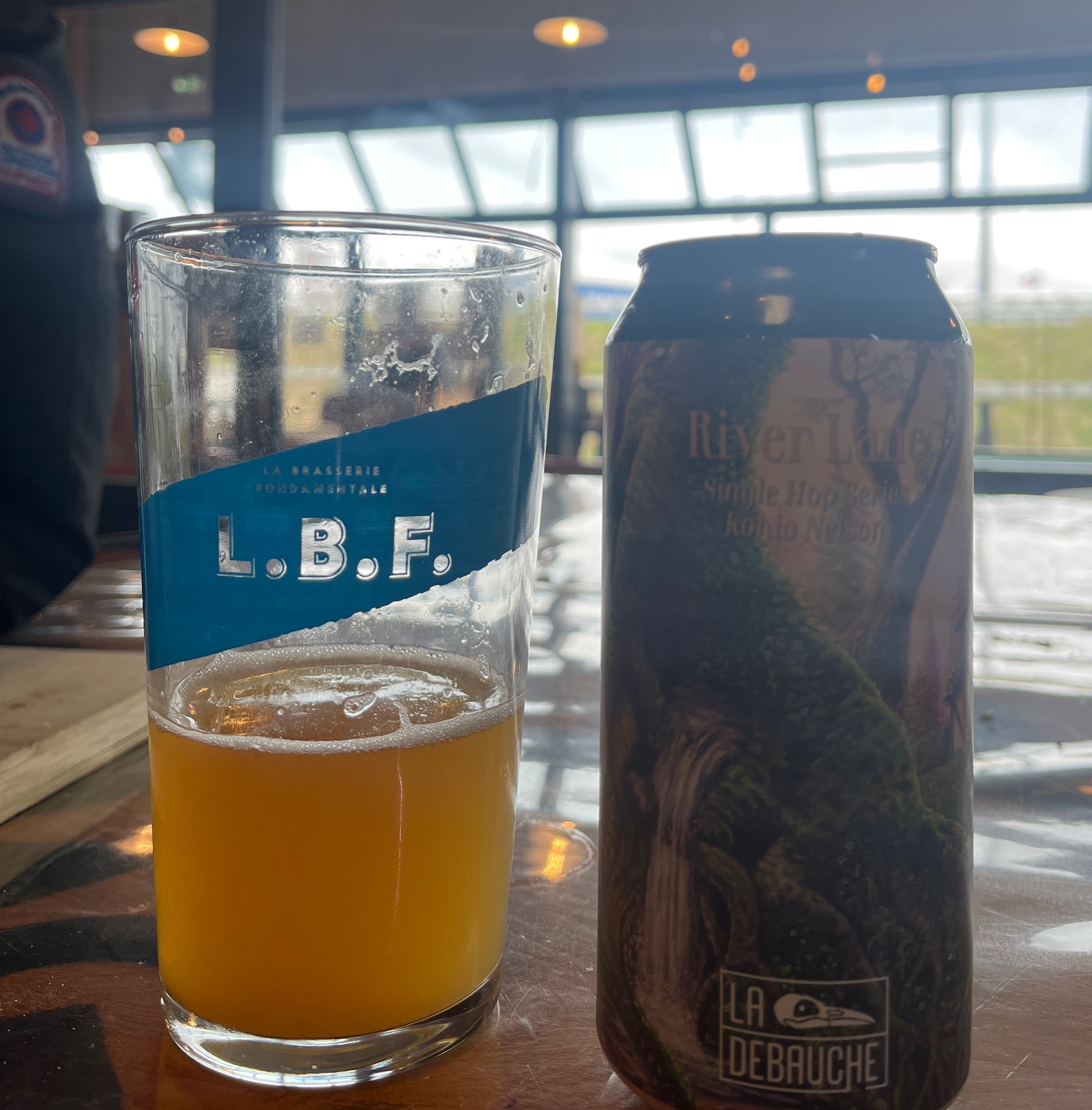 River Lane, La Débauche