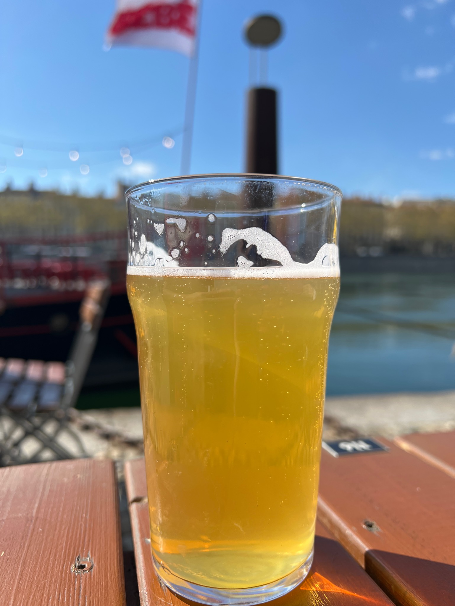 Blonde Bio, France