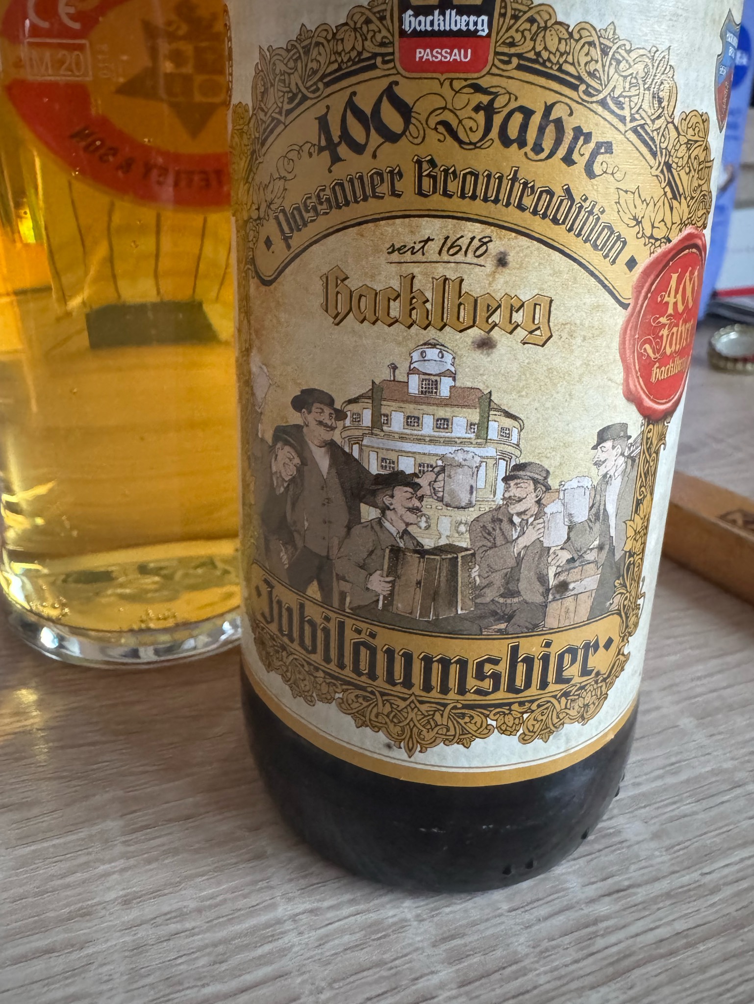Hacklberg Jubiläumsbier 400 Jahre, Brauerei Hacklberg