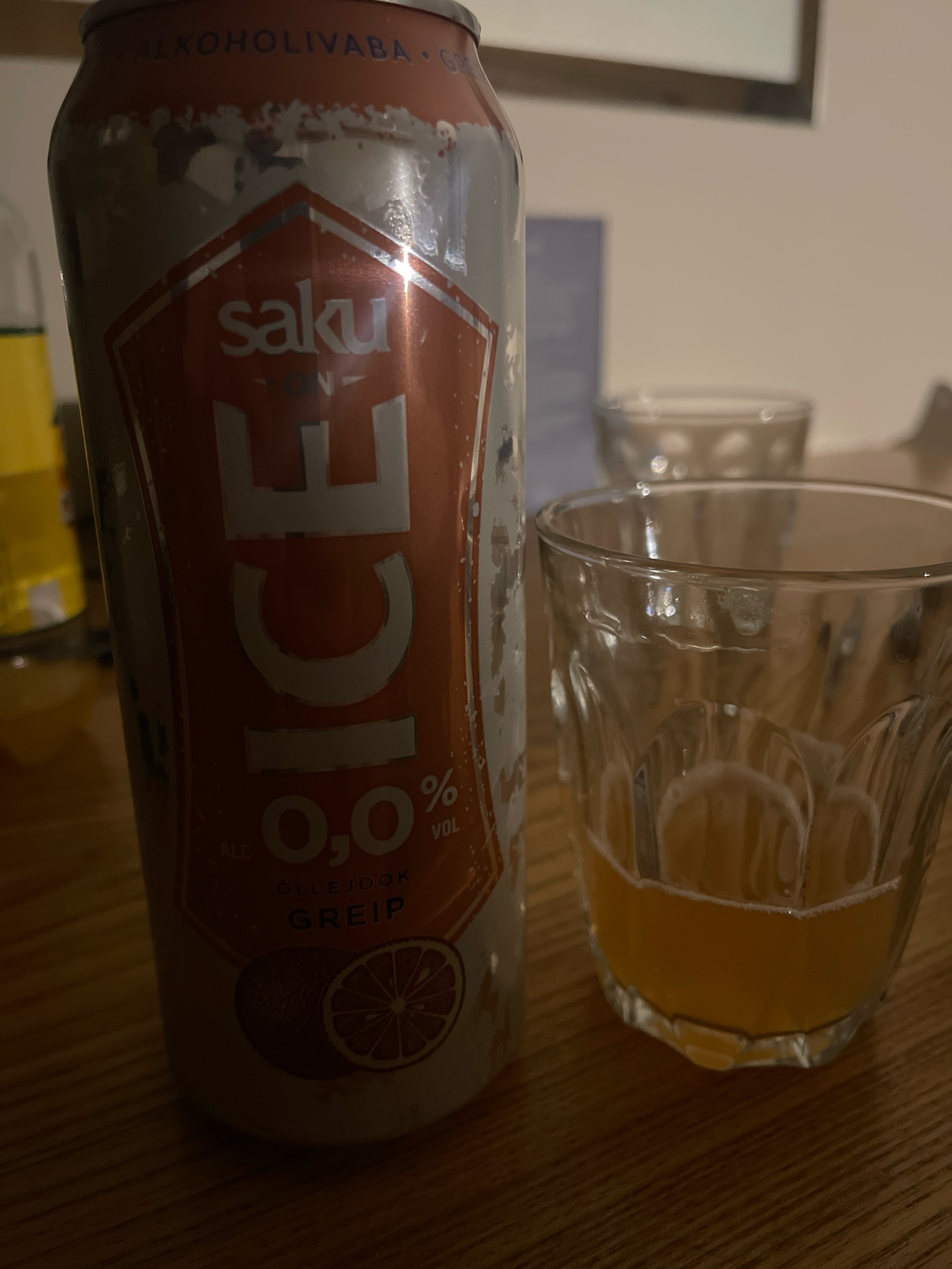 Saku On Ice Greibine Õllejook / Radler Greip, Estonia