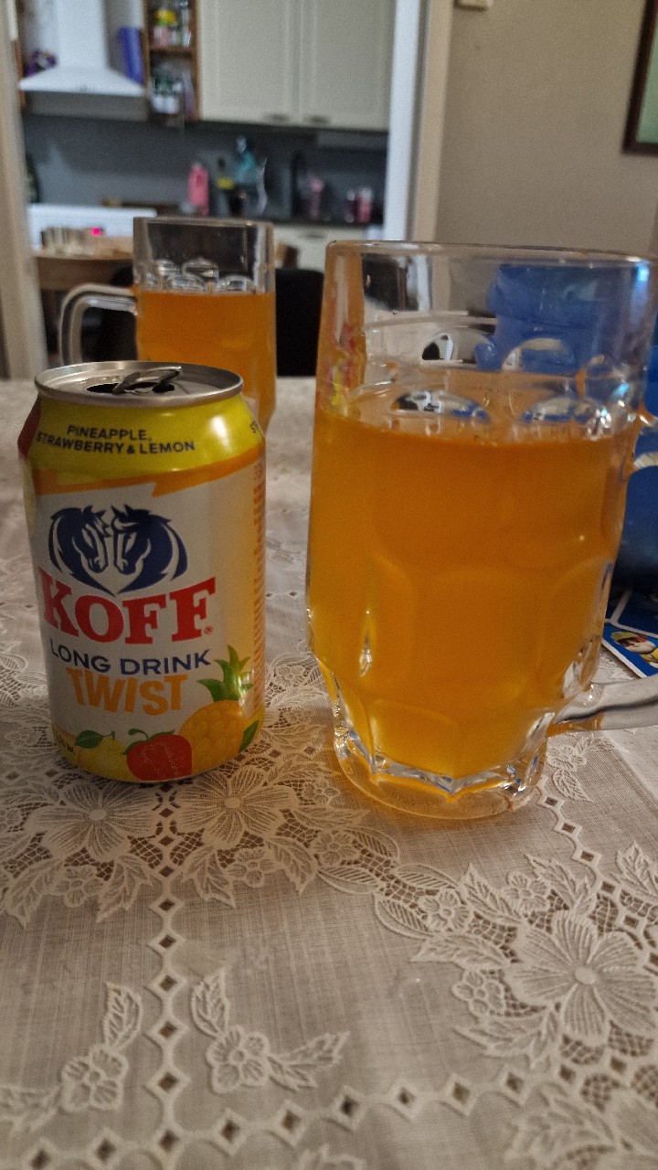 Koff Pineapple Strawberry & Lemon Twist, Sinebrychoff (Carlsberg Group)
