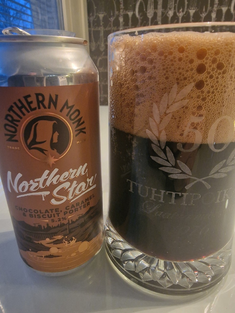Northern Star: Chocolate, Caramel & Biscuit Porter, England
