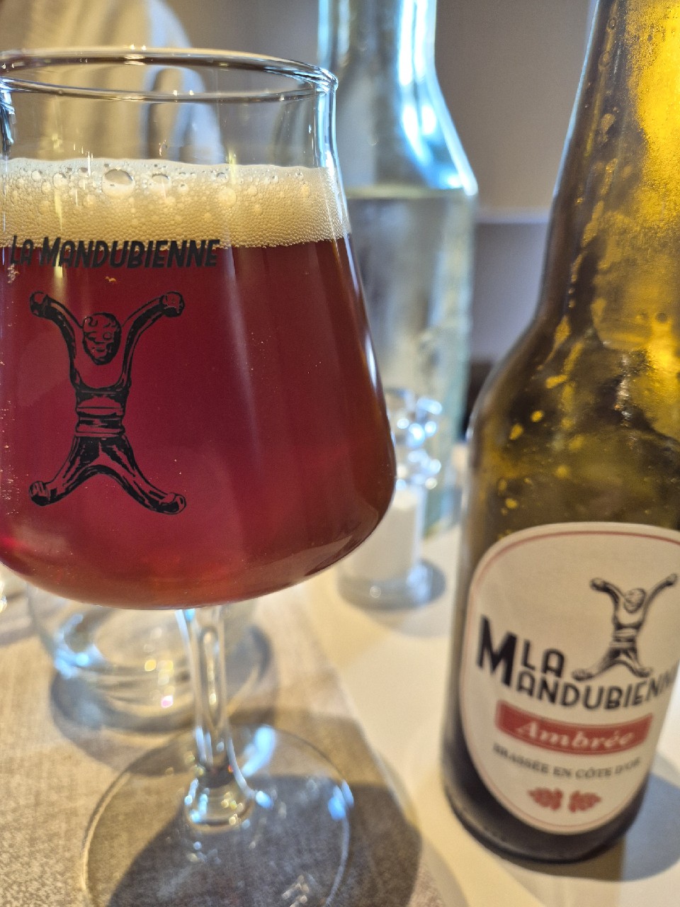 La Mandubienne Ambrée, Brasserie Des Trois Fontaines