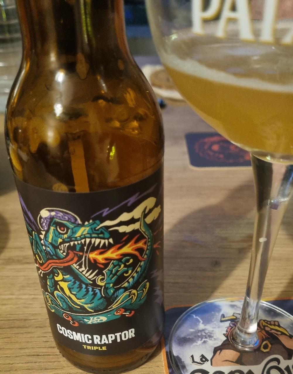 Cosmic Raptor, France