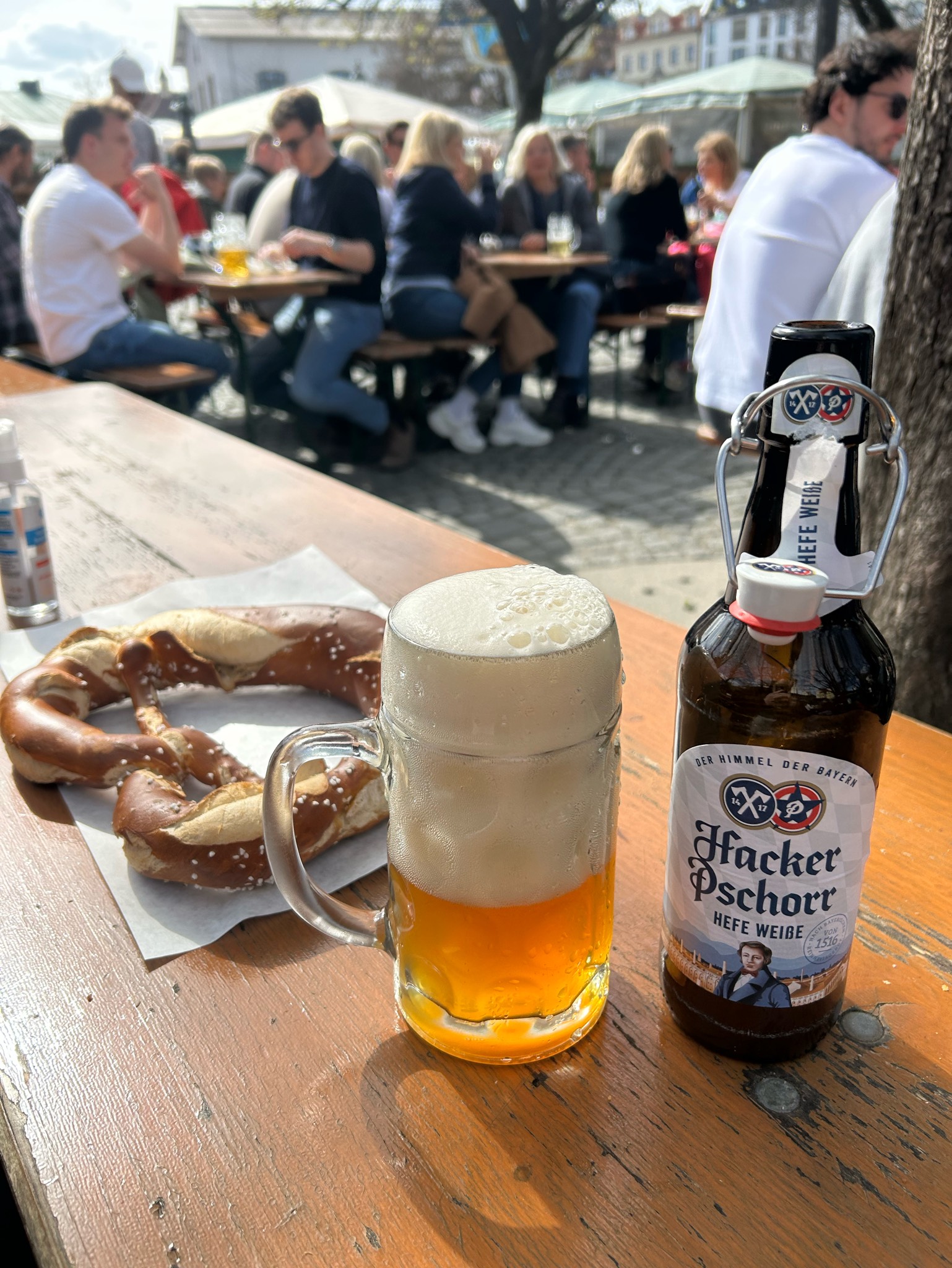 Hacker Pschorr Hefe Weiße / Weissbier, Germany