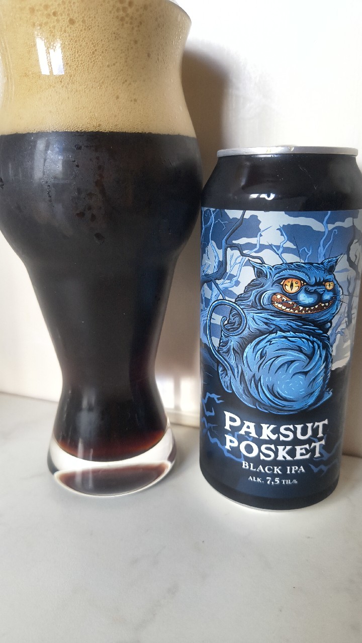 Paksut Posket, Finland