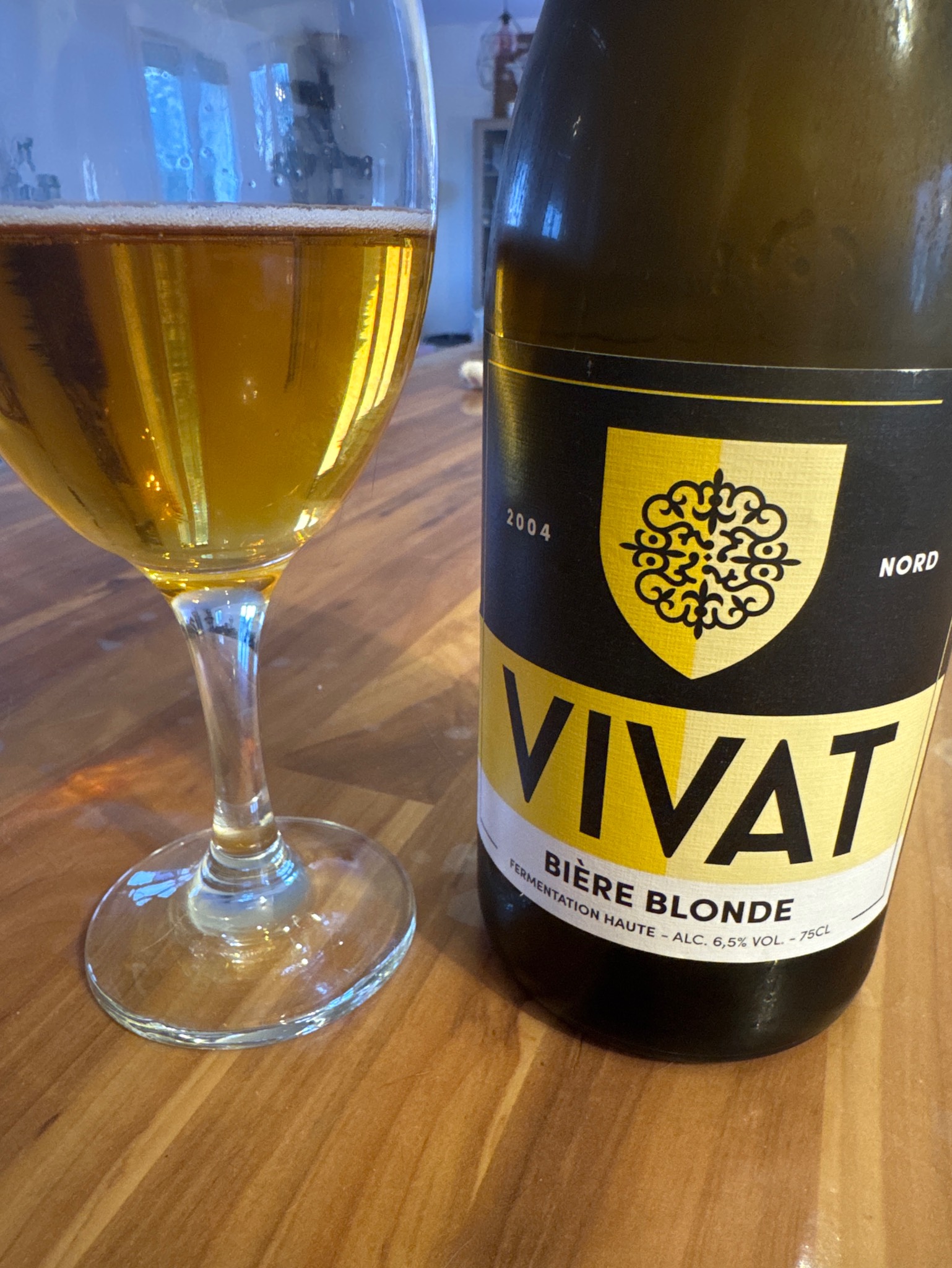 Vivat Blonde, France