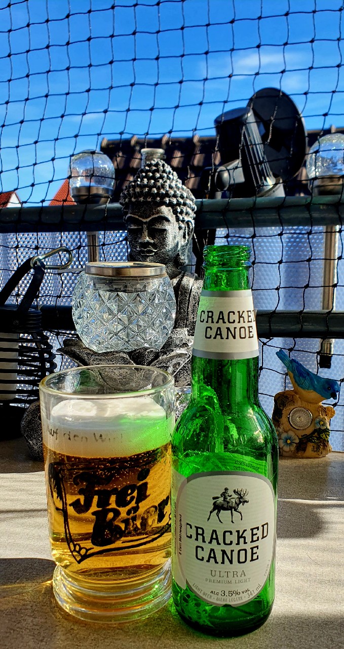 Cracked Canoe, Canada