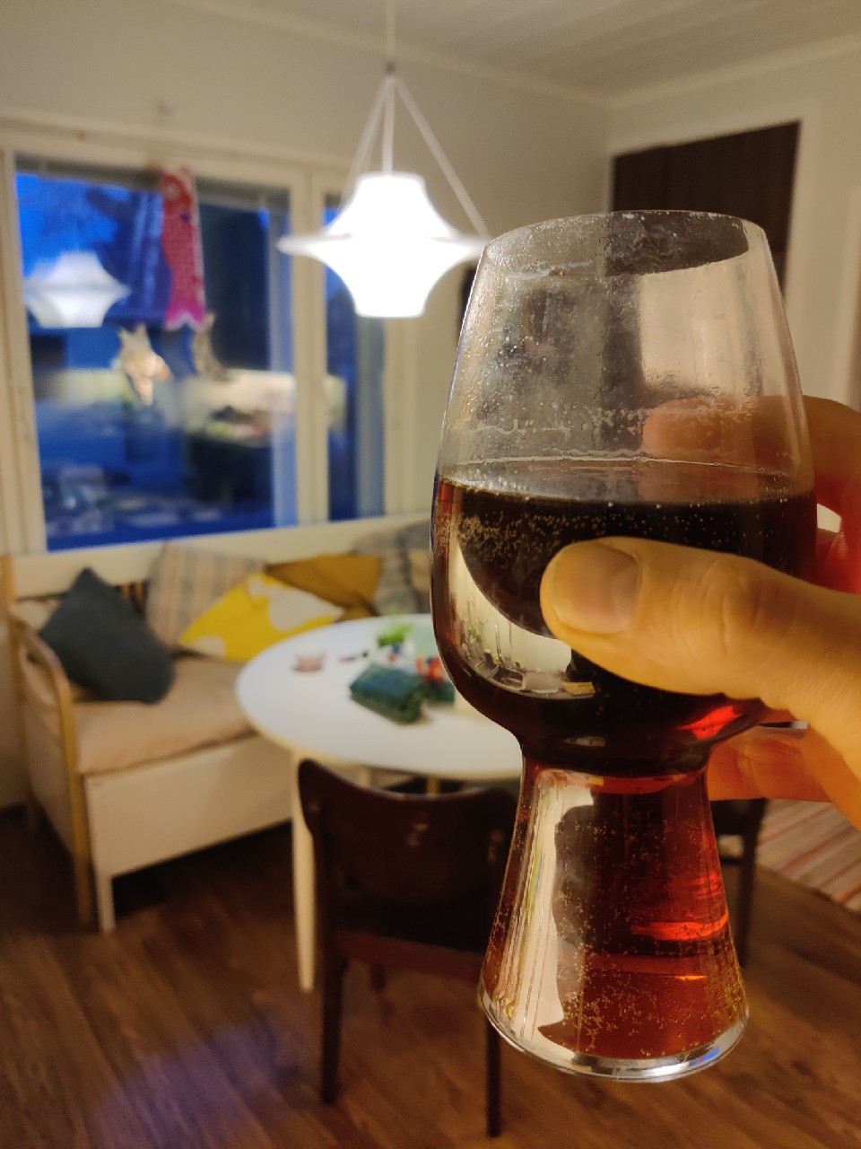 Meidän Veikko Käy Vähän Hitaalla, Finland