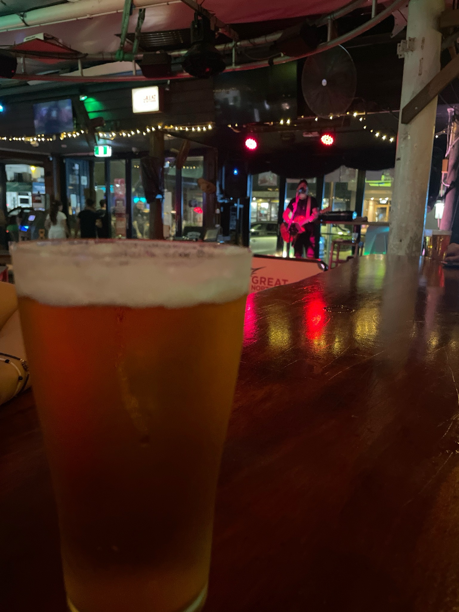Hahn Superdry 4.6%, Hahn Brewing Company (Lion Co.)