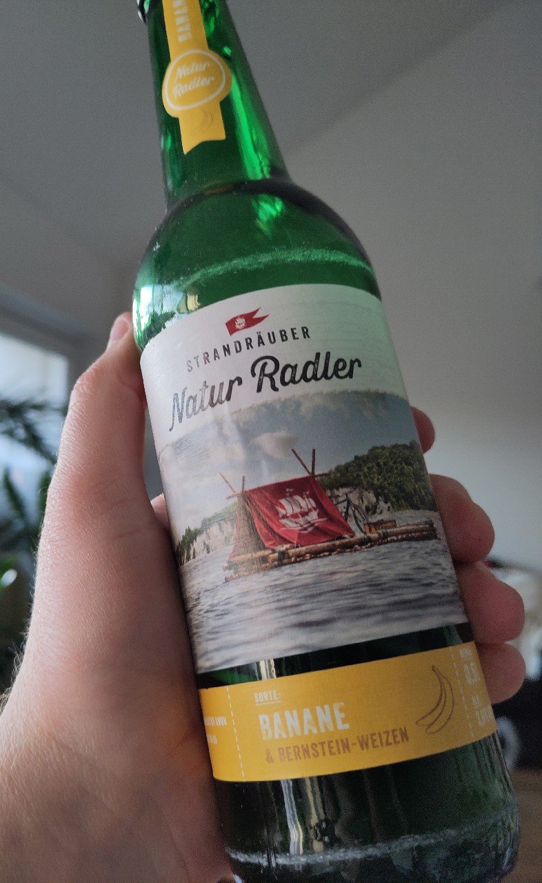 Strandräuber Natur Radler Banane & Bernstein-Weizen, Germany