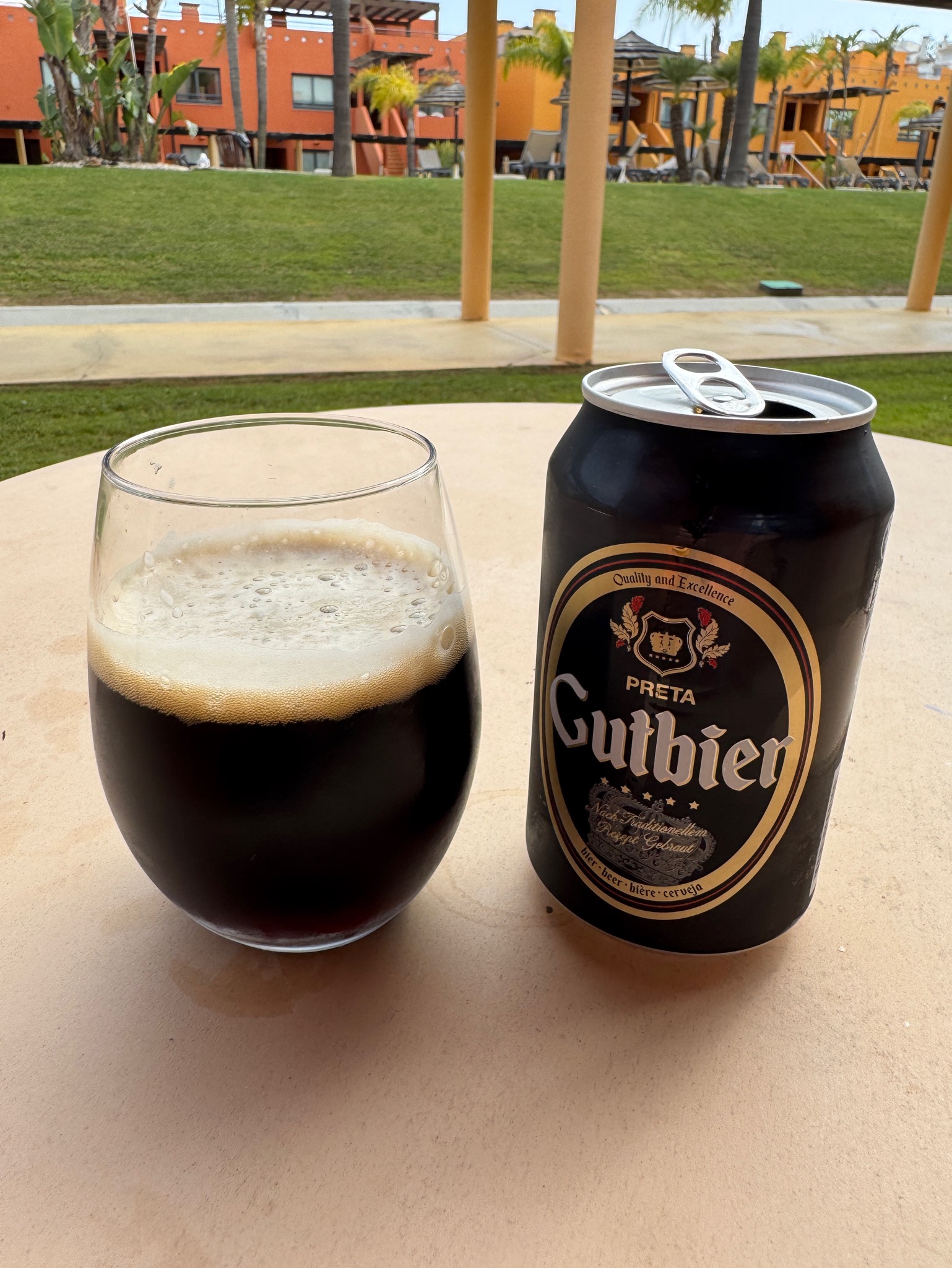 Gutbier Preta, Continente