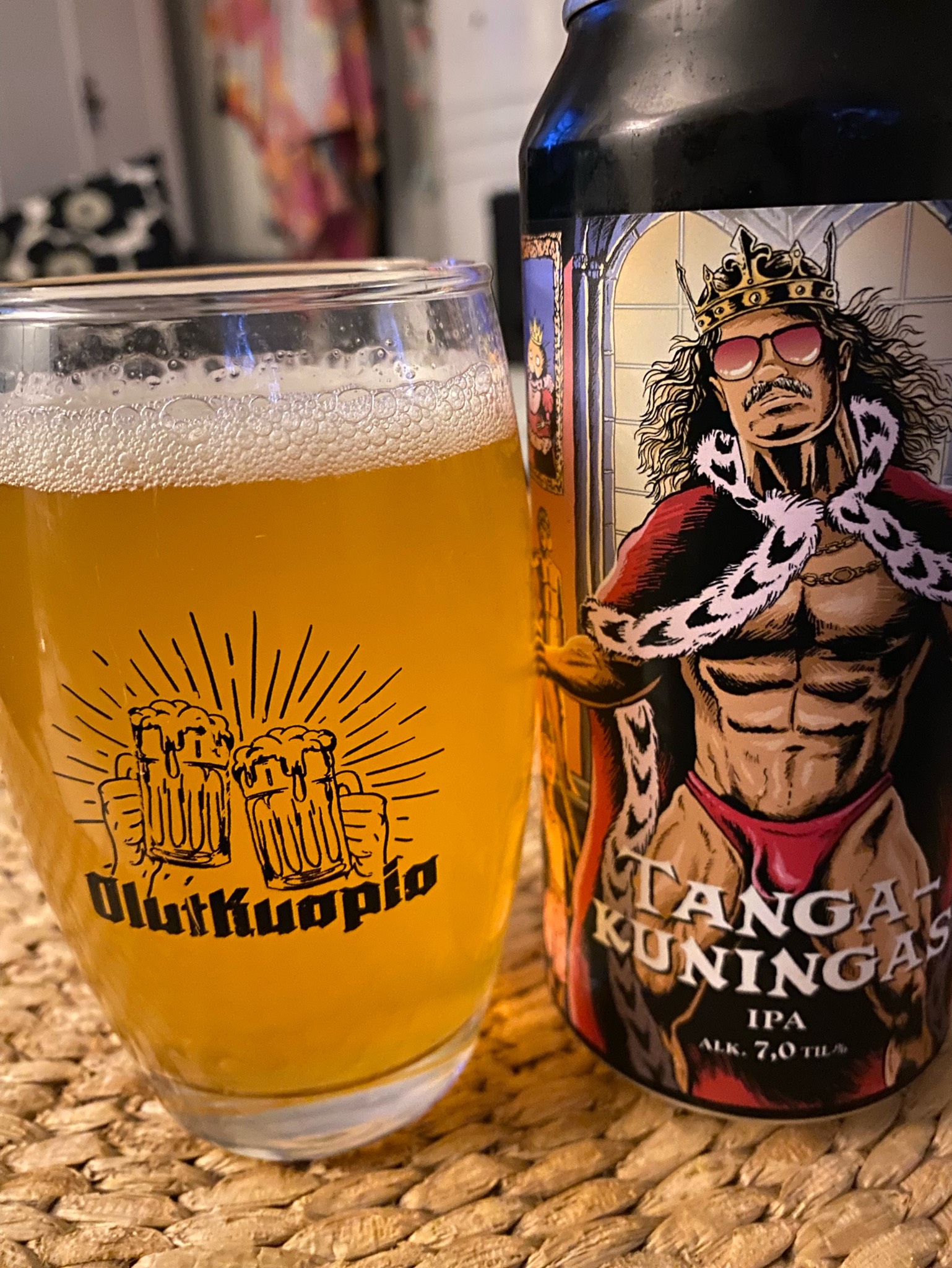 Tangakuningas, Finland