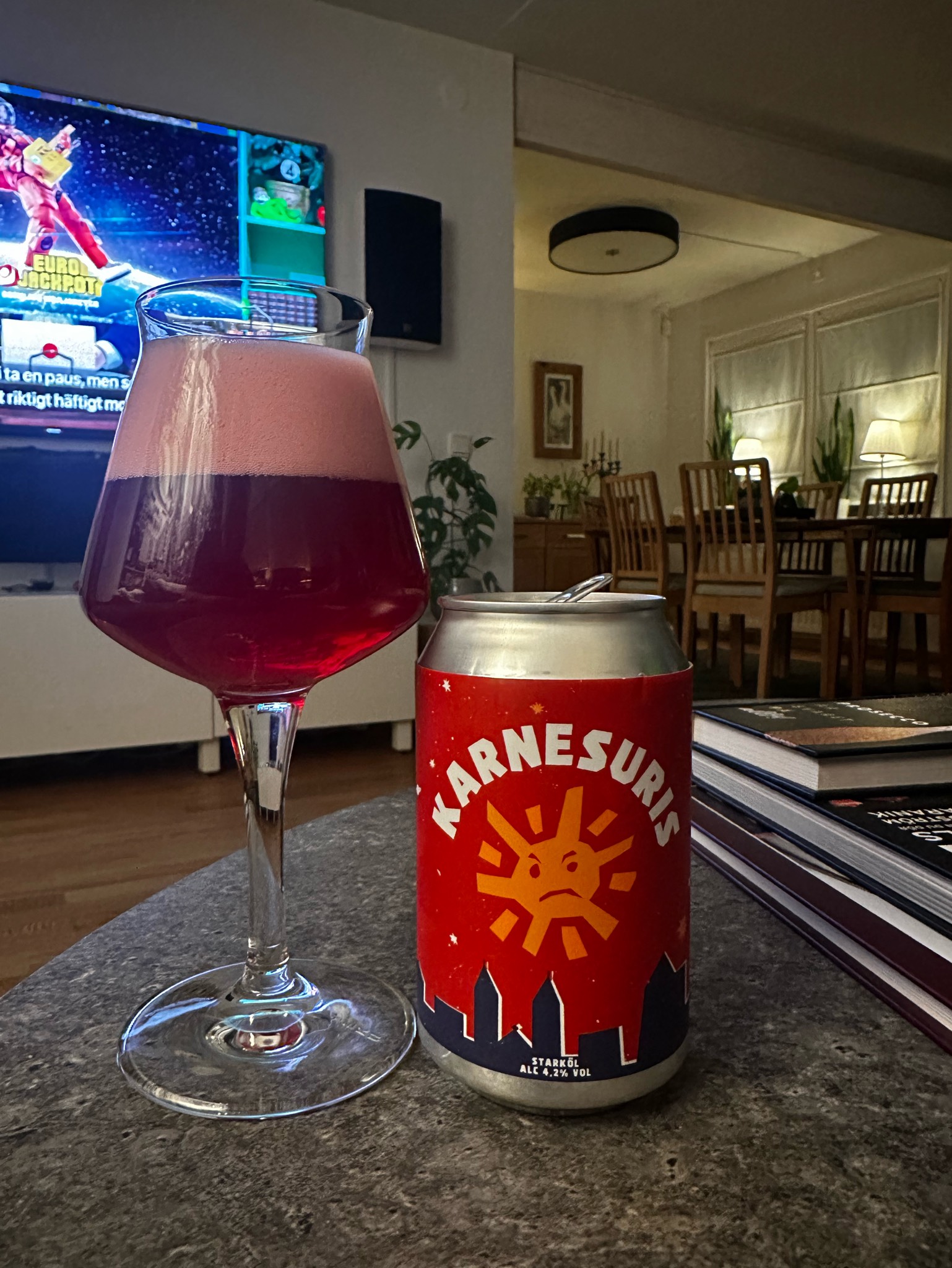 karnesuris, Sweden