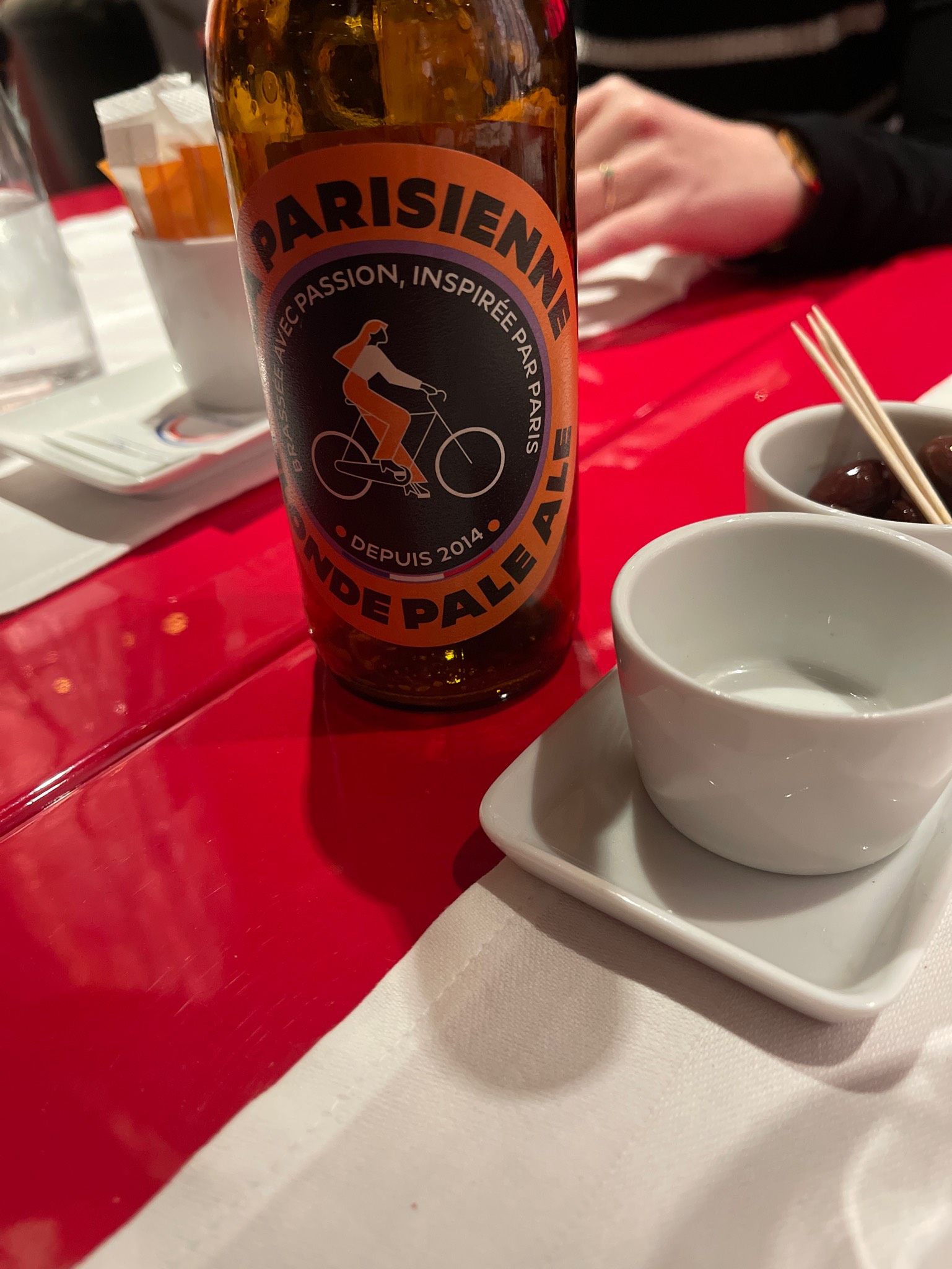 La Parisienne Blonde Pale Ale, Brasserie La Parisienne