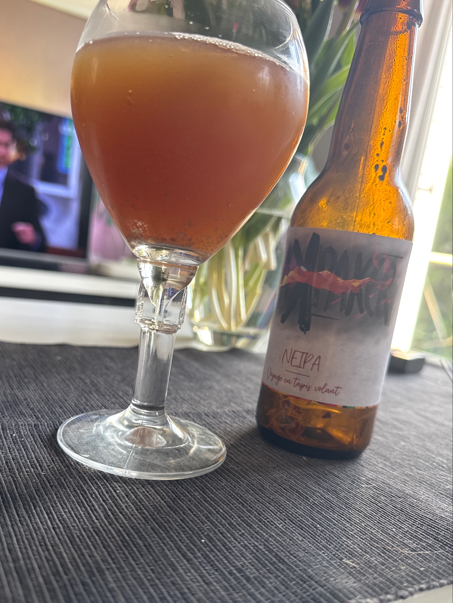 Voyage En Tapis Volant, Brasserie Bakpaker