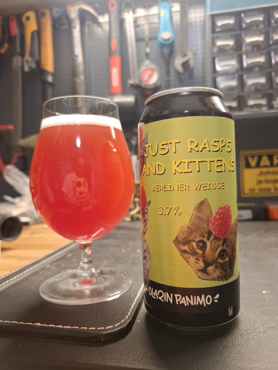 Just Rasps and Kittens, Olarin Panimo