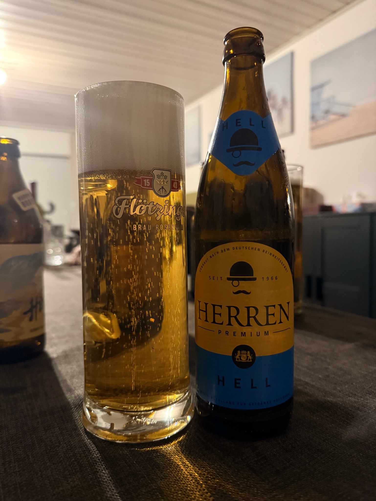 Herren Premium Hell, Getränke Hoffmann GmbH