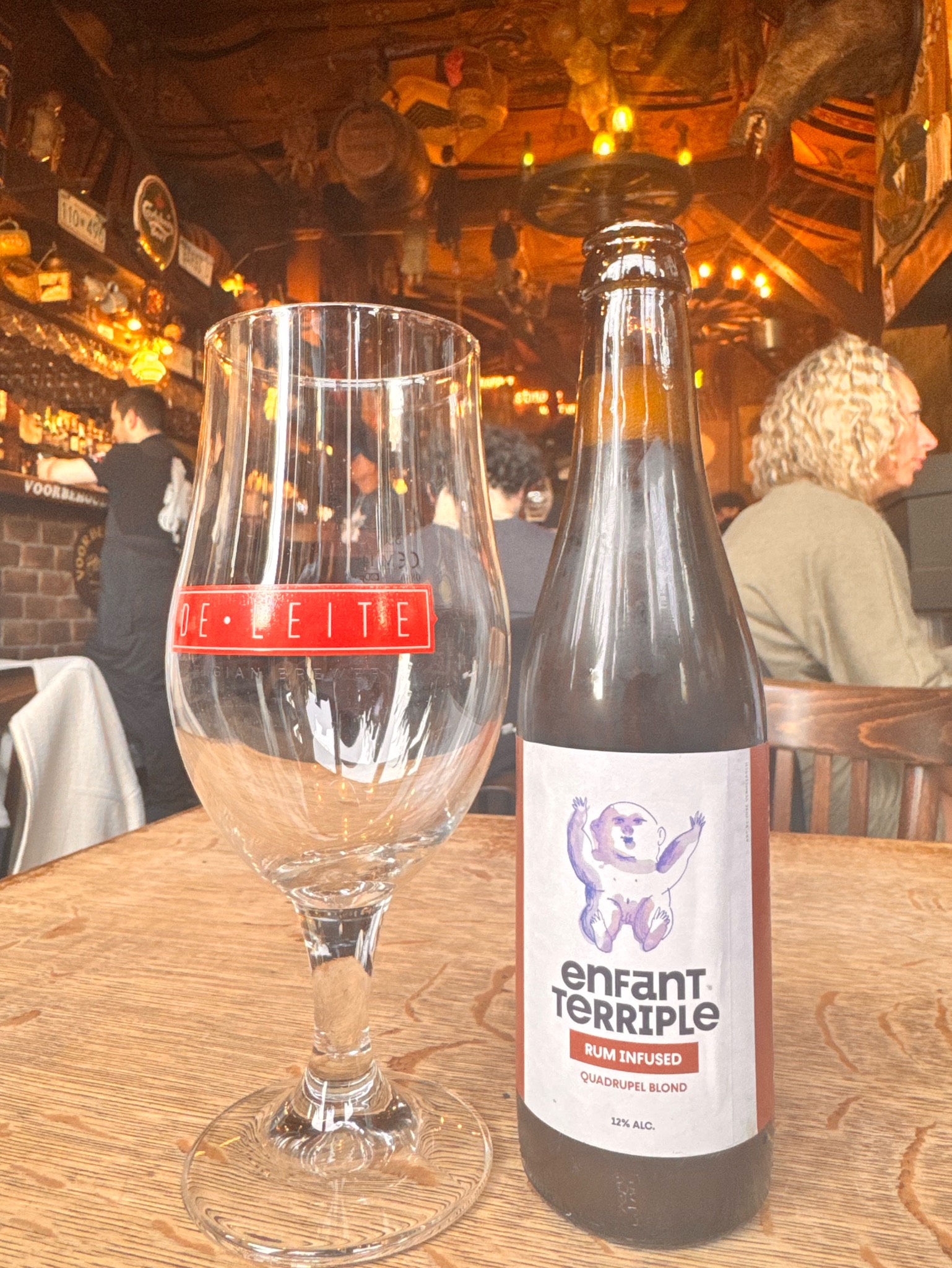 Enfant Terriple Quadrupel Blond Rhum Infused, Brouwerij De Leite