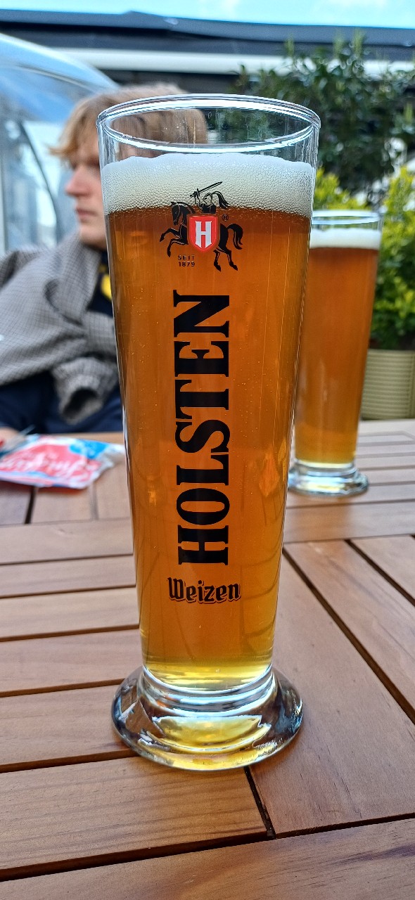 Holsten Weizen, Holsten-Brauerei (Carlsberg)
