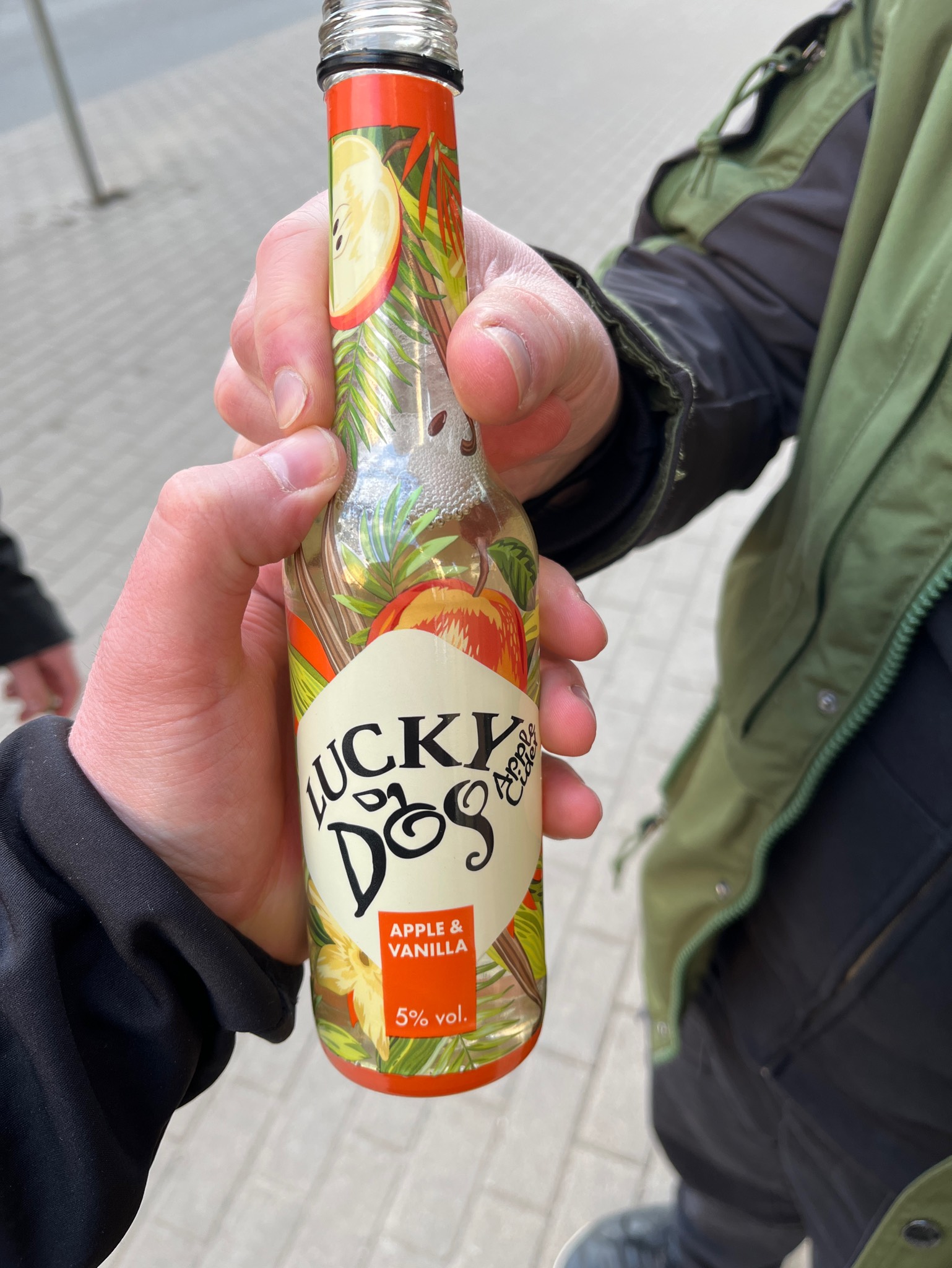 Lucky Dog Apple & Vanilla Cider, Latvijas Balzams