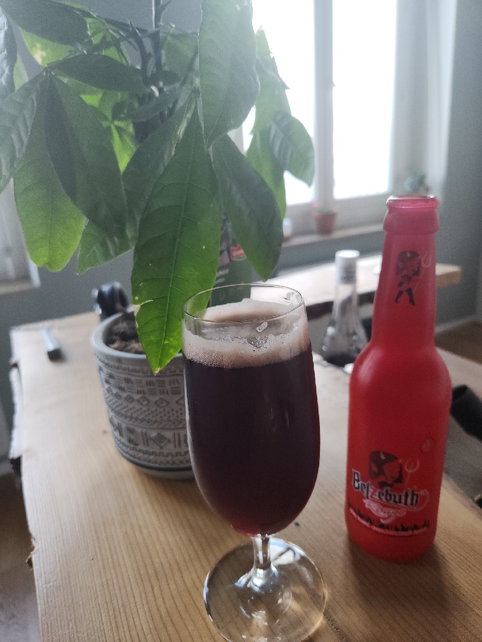 Belzebuth Rouge, France