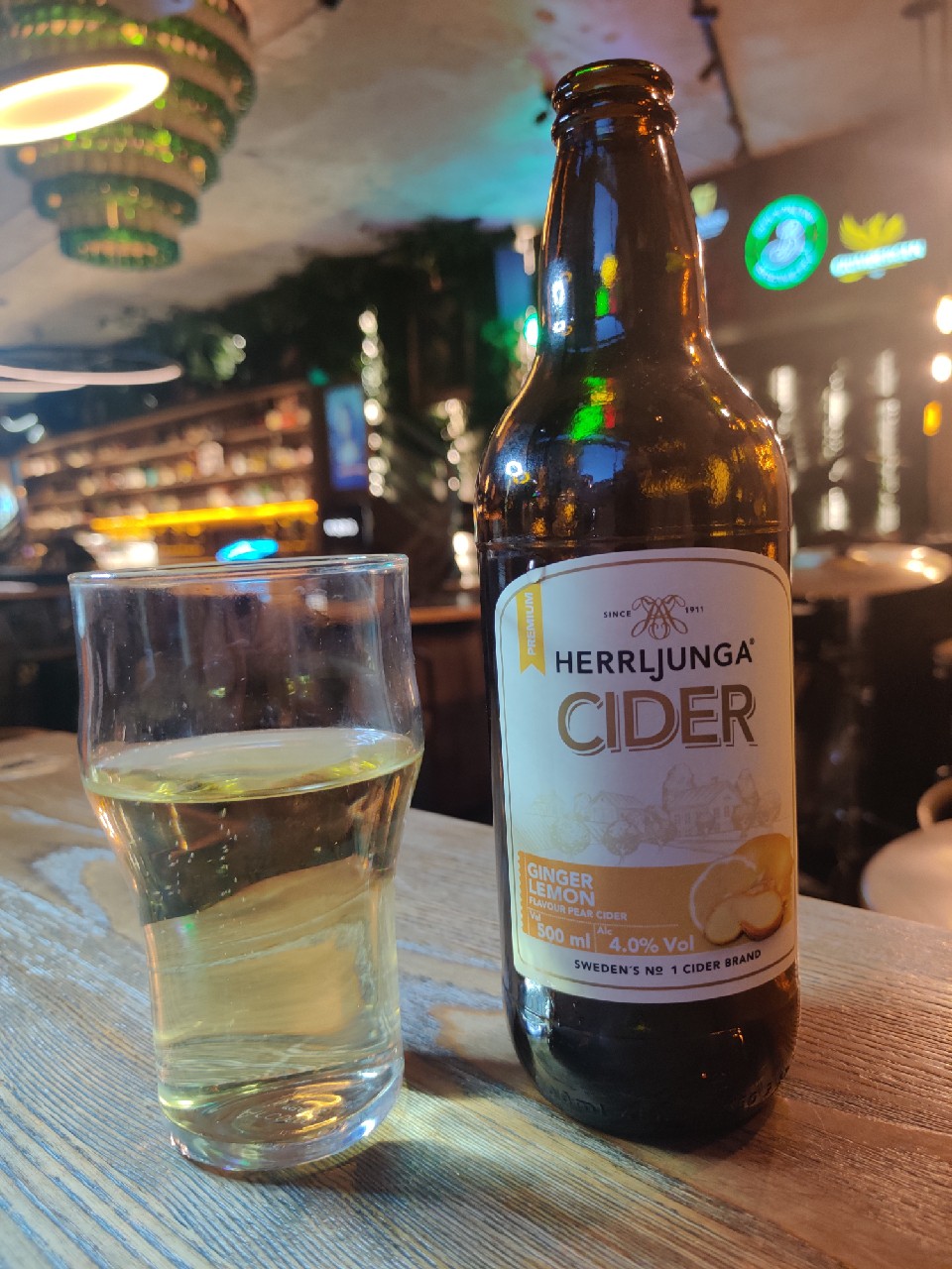 Ginger Lemon, Sweden