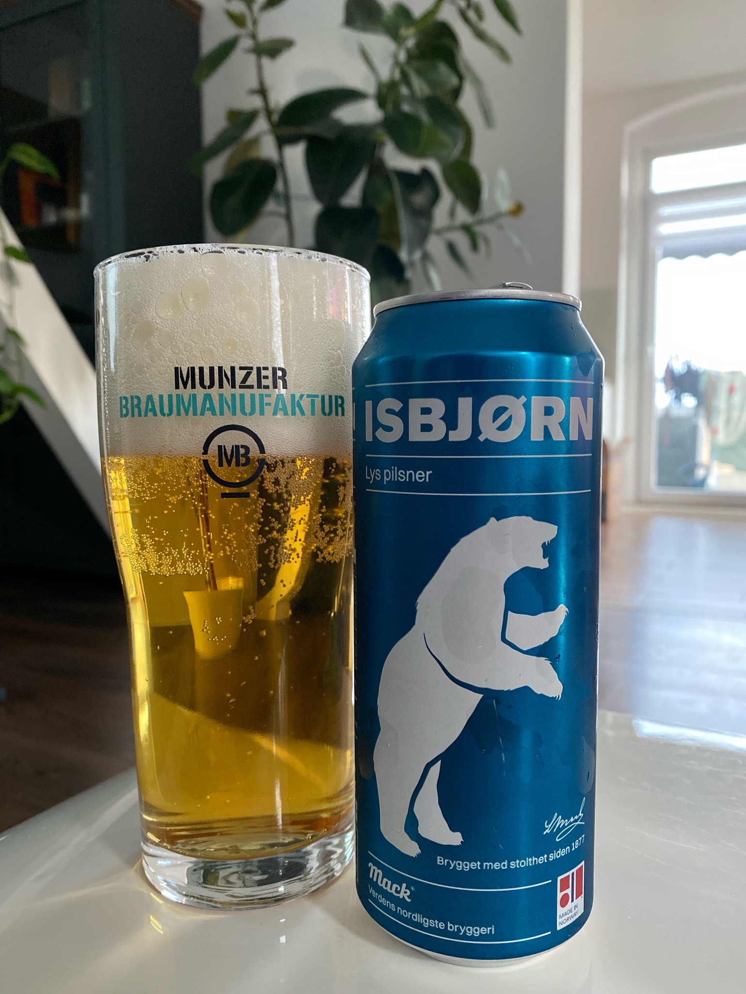 Isbjørn, Macks Ølbryggeri