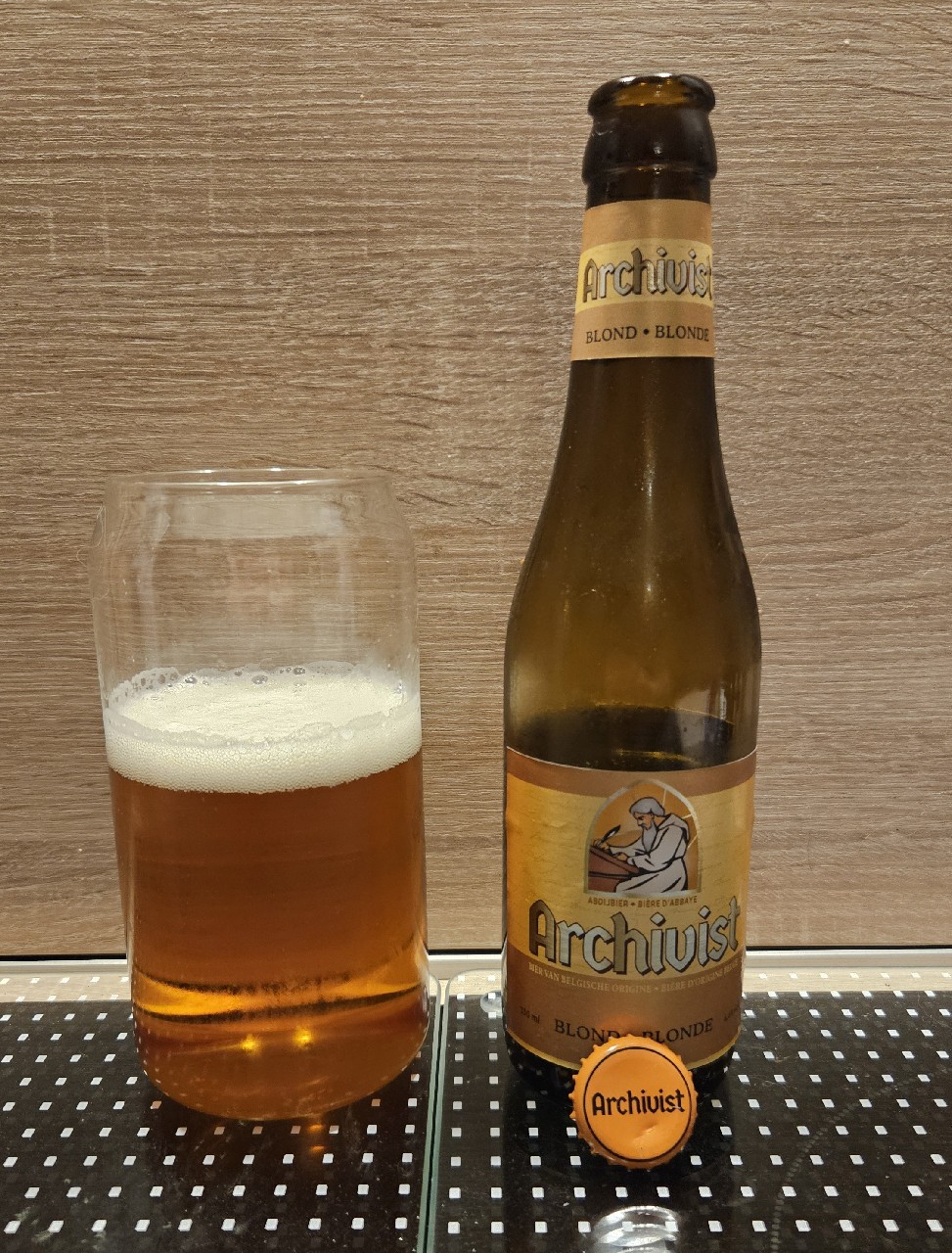 Archivist Blond / Blonde, Belgium