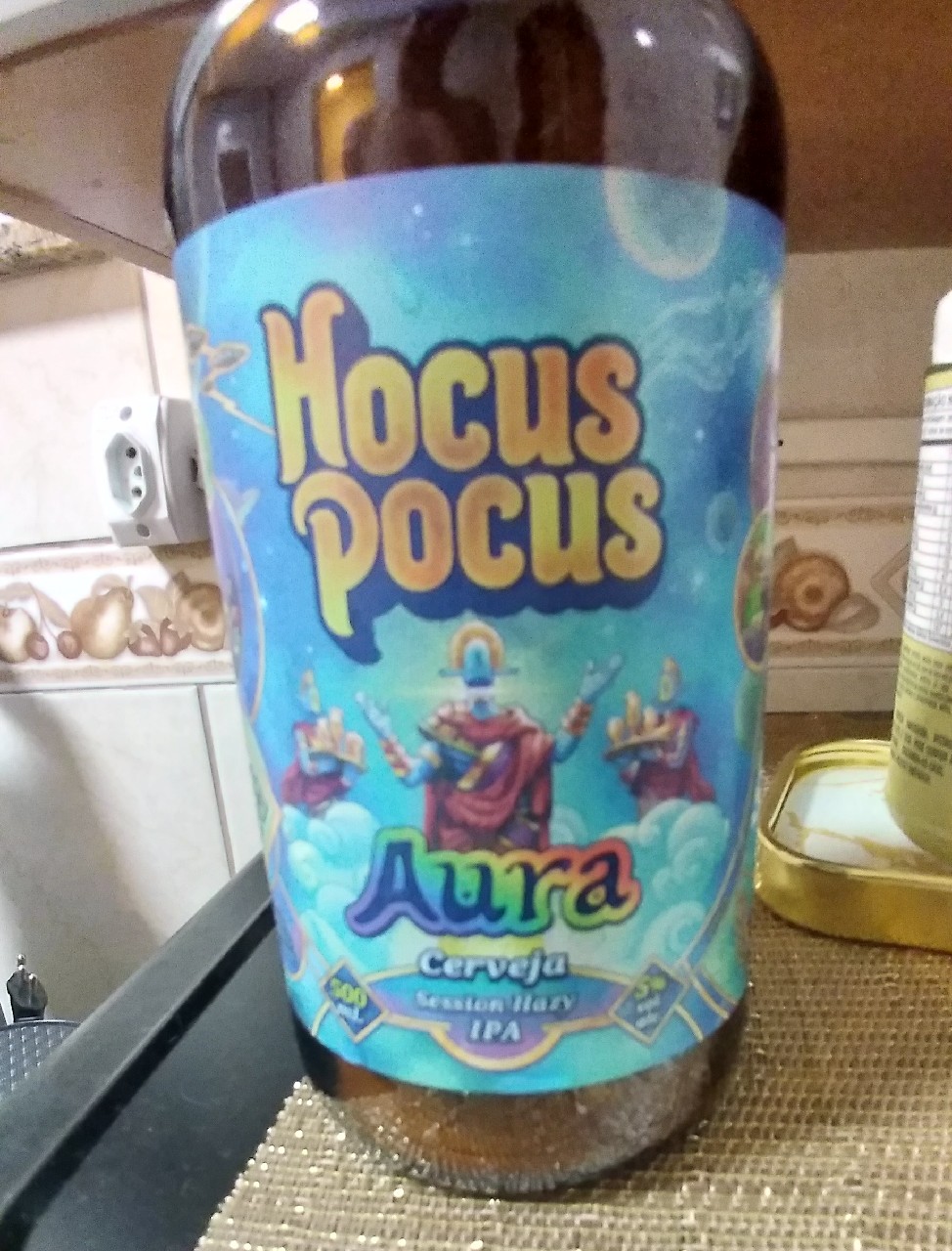Aura, Hocus Pocus