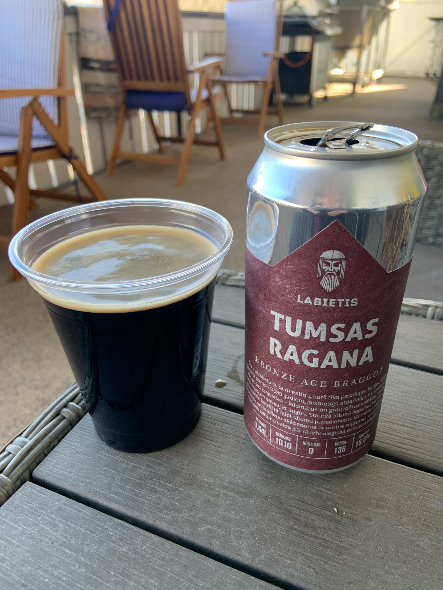 Tumsas Ragana, Labietis