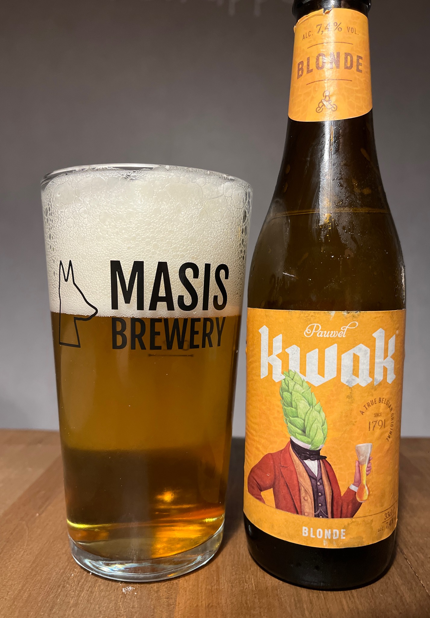 Kwak Blonde, Brouwerij Bosteels (AB-InBev)