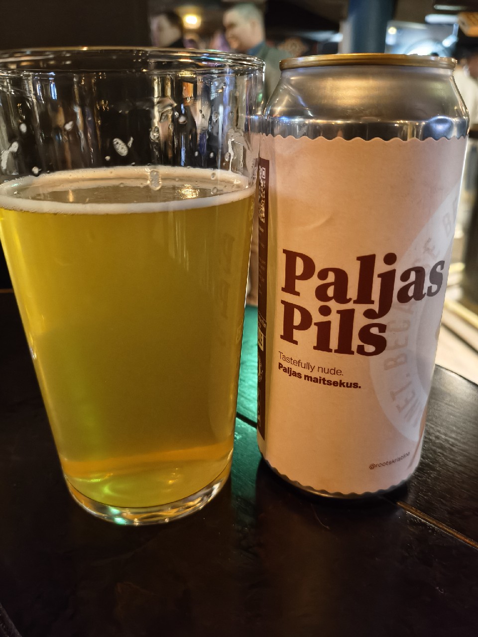Paljas Pils, Estonia