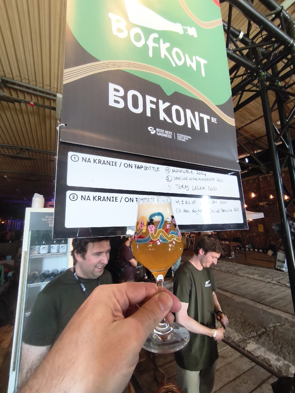 Moonwalk (2024), Bofkont