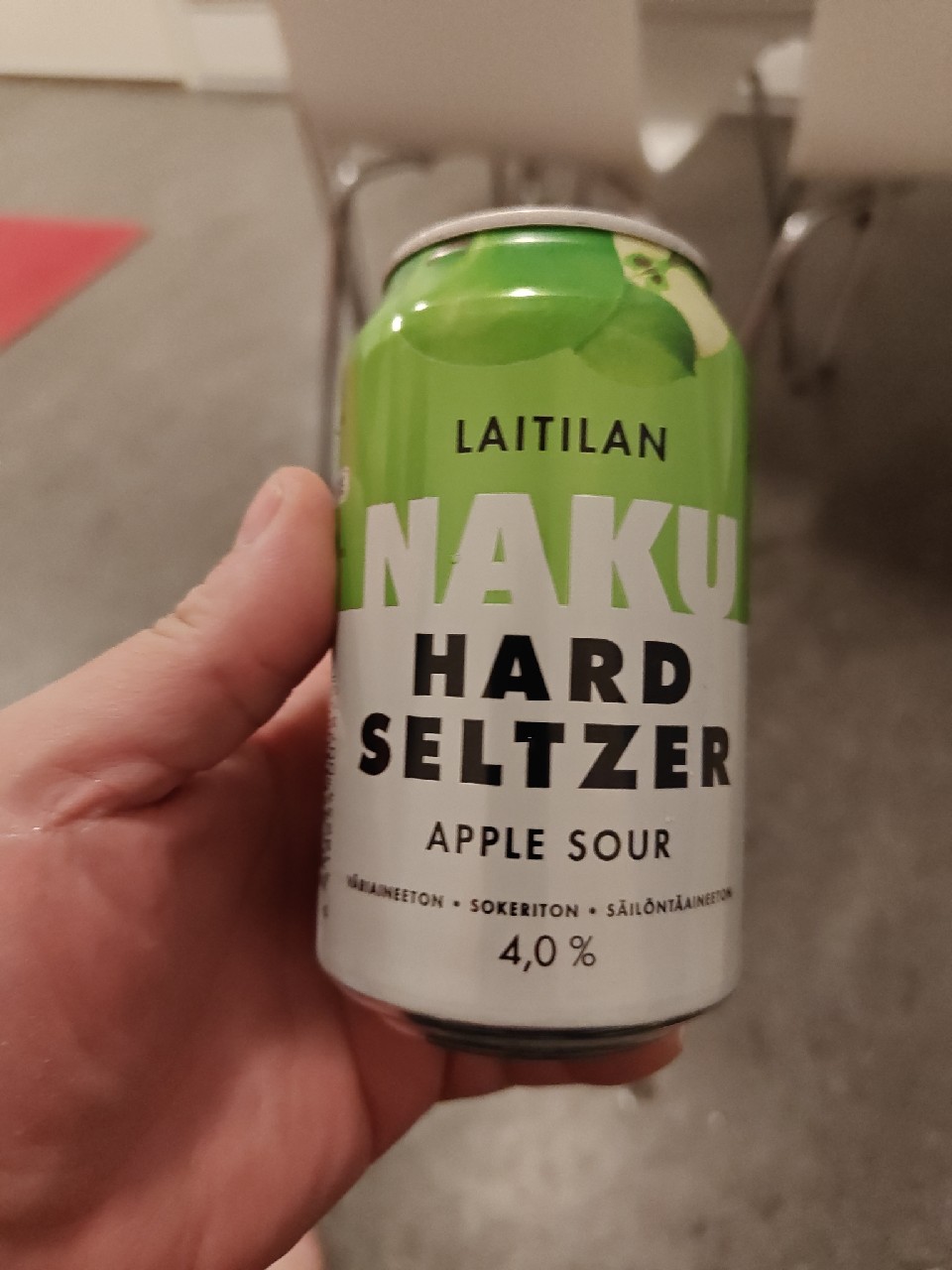 Laitilan naku hard selzer apple sour, Finland