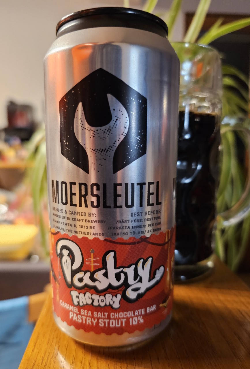 Pastry factory - caramel sea salt chocolate bar, Netherlands