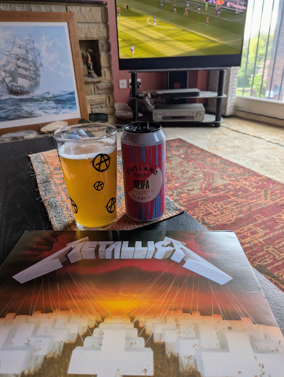 Outland NEIPA, Badger Brewery (Hall & Woodhouse)