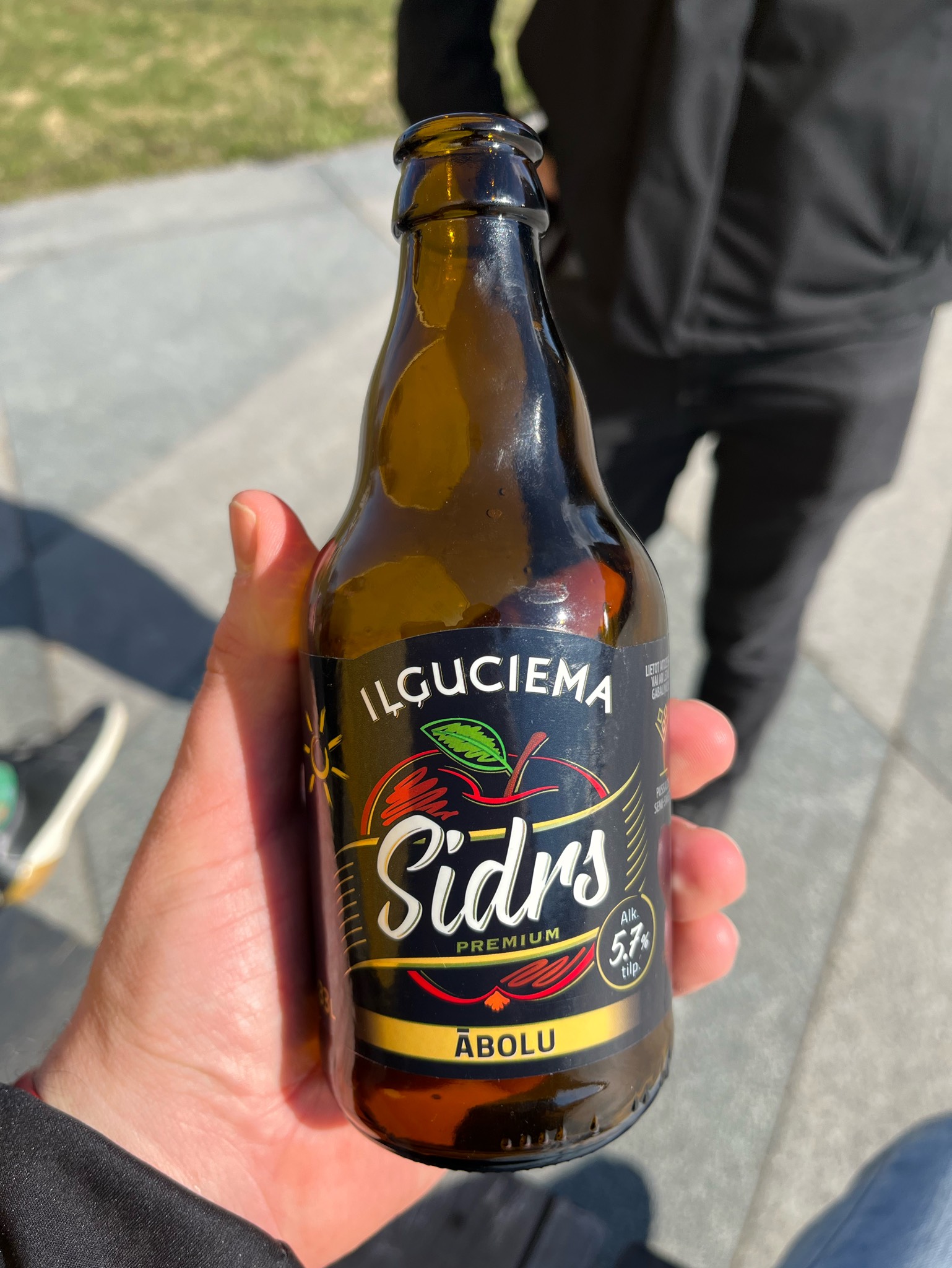 Iļģuciema Sidrs Ābolu, Iļģuciema / Ilgezeem
